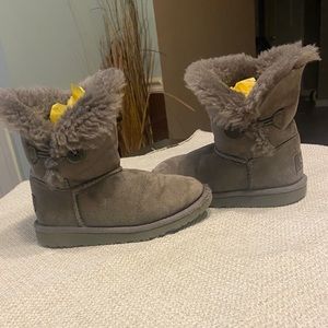 Ugg Boots Bailey Button Size 12